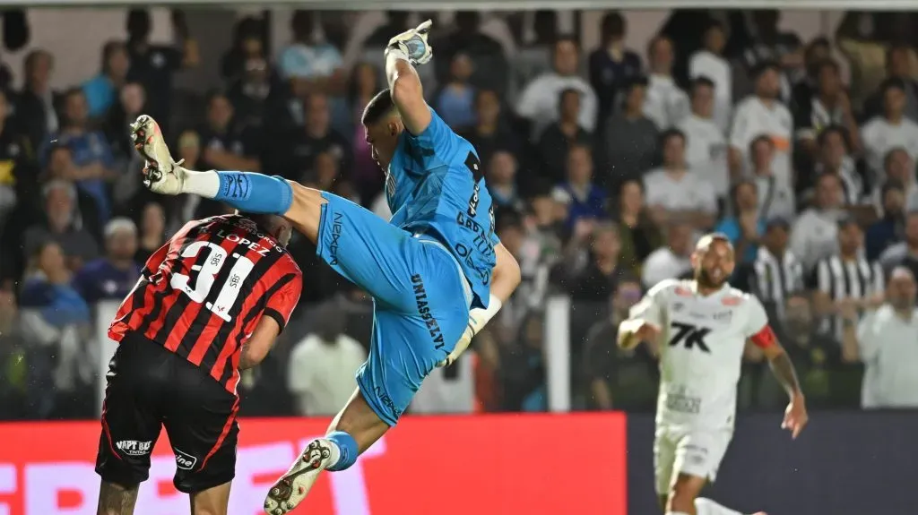 Santos x Vitória - Foto: Jota Erre/AGIF.