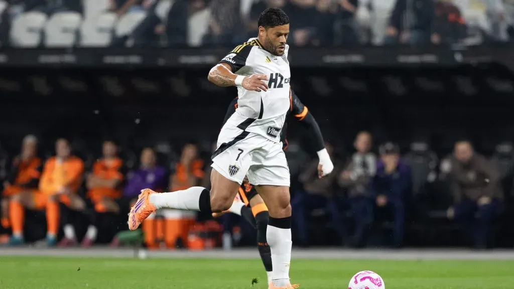 Hulk foi determinante para o empate do Galo na Sul-Americana – Foto: Joisel Amaral/AGIF