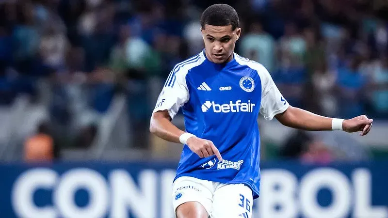 Lateral no Cruzeiro. Foto: Gustavo Aleixo/Cruzeiro