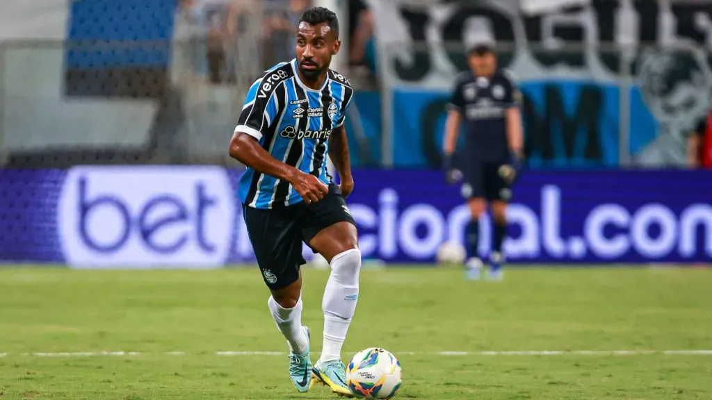Everton Galdino em ação pelo Grêmio. Foto: Maxi Franzoi/AGIF