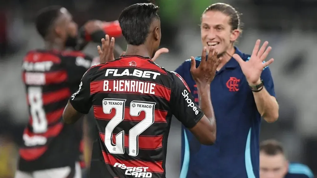 Filipe Luís e Bruno Henrique