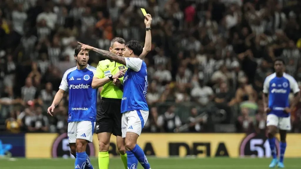 Kaio Jorge contra o Atlético. Foto: Gilson Lobo/AGIF