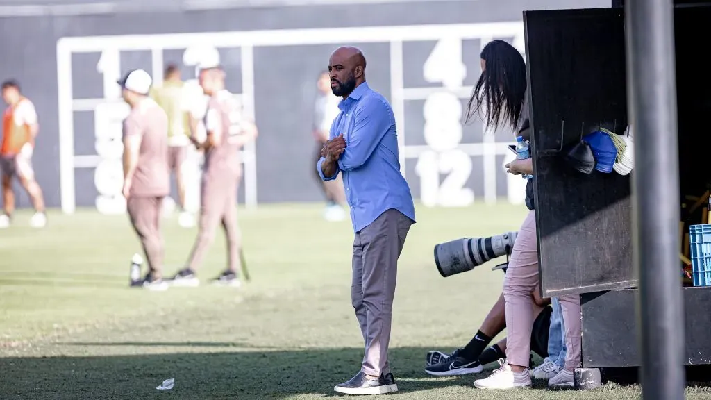 Fabinho Soldado vê pressão aumenta para sua saída do clube – Foto: Leonardo Lima/AGIF