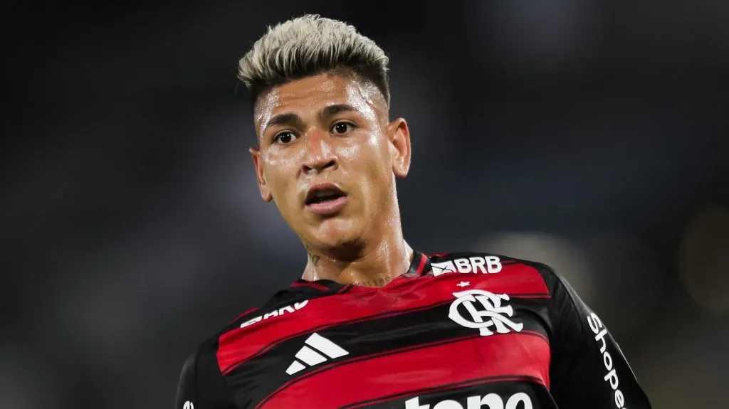 Carrascal participou do gol e do lance anulado - FOTOS: GILVAN DE SOUZA/FLAMENGO