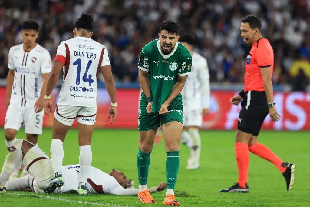 Flaco López em ação na derrota do Palmeiras. Foto: Franklin Jacome/Getty Images