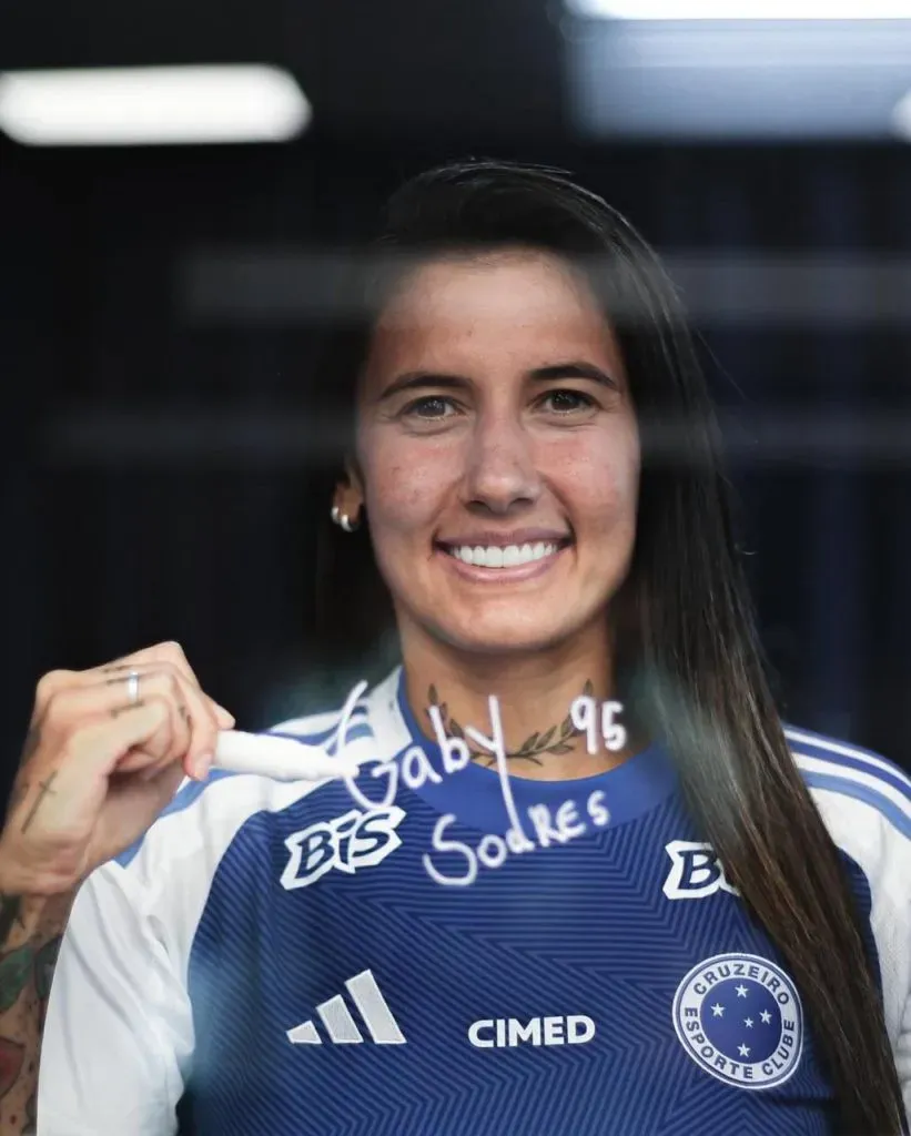 Jogadora Gaby Soares renova com o Cruzeiro. Foto: Gustavo Martins/Cruzeiro