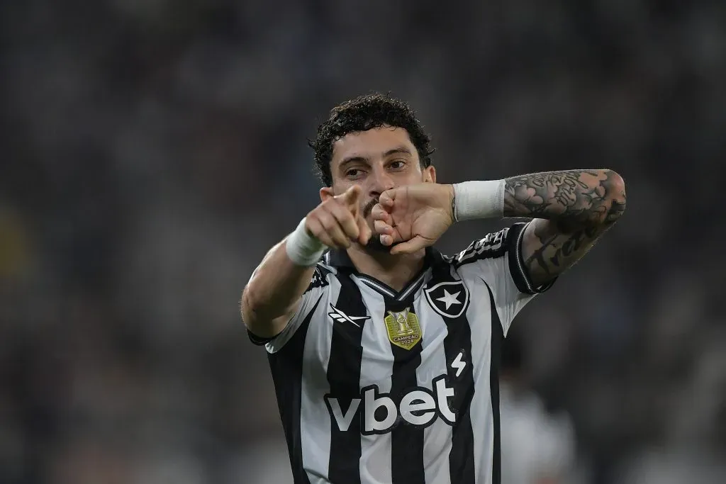 Mastriani jogador do Botafogo durante partida contra o Ceara no estadio Engenhao pelo campeonato Brasileiro A 2025. Foto: Thiago Ribeiro/AGIF