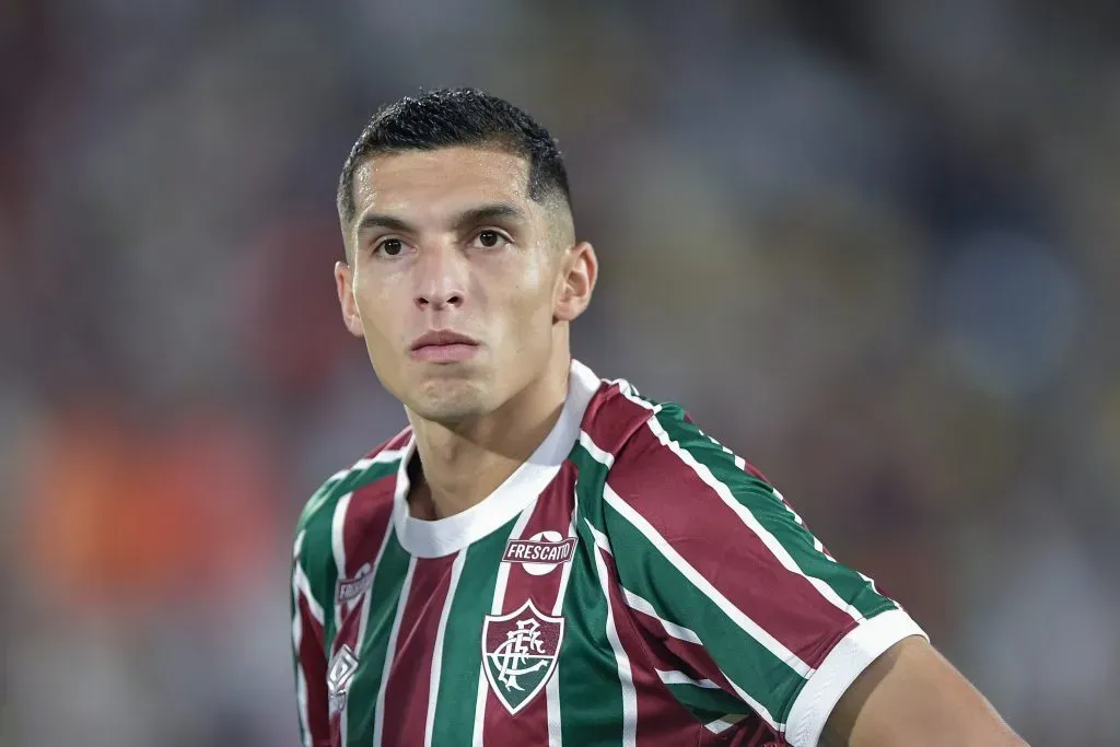 Serna jogador do Fluminense durante partida contra o Atletico-MG no estadio Maracana pelo campeonato Brasileiro A 2025. Foto: Thiago Ribeiro/AGIF