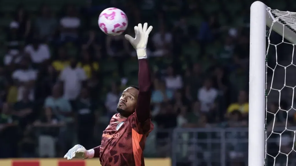 Carlos Miguel em Palmeiras x Cruzeiro. Foto: Marcello Zambrana/AGIF