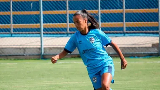 Maiara Santos meia jogadora