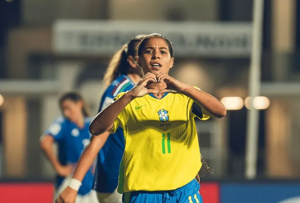 Giovanna Waksman comemora gol contra a Itália. Foto: Fabio Souza/CBF