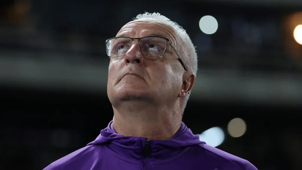 Dorival Júnior vem aproveitando pouco nomes como Romero e Talles Magno (Foto: Wagner Meier/Getty Images)