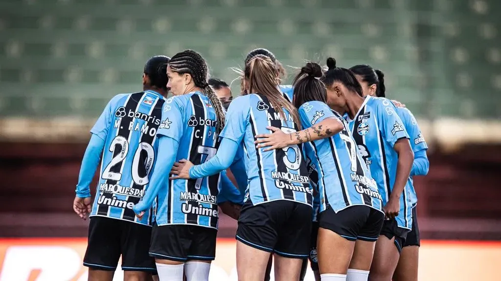 Time feminino do Grêmio na final da Brasil Ladies Cup 2025
