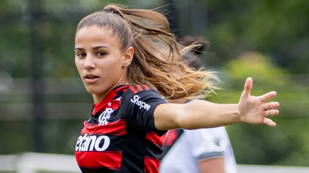 Mariana Fernandes jogadora do Flamengo