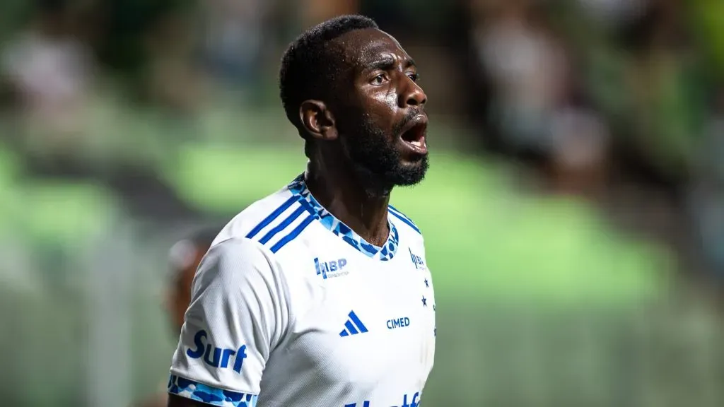 Bolasie não rendeu o esperado na Raposa - Foto: Alessandra Torres/AGIF.