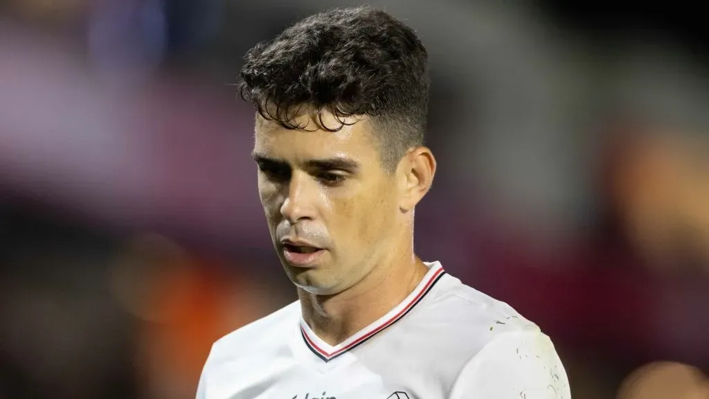 Oscar no São Paulo. Foto: Joisel Amaral/AGIF