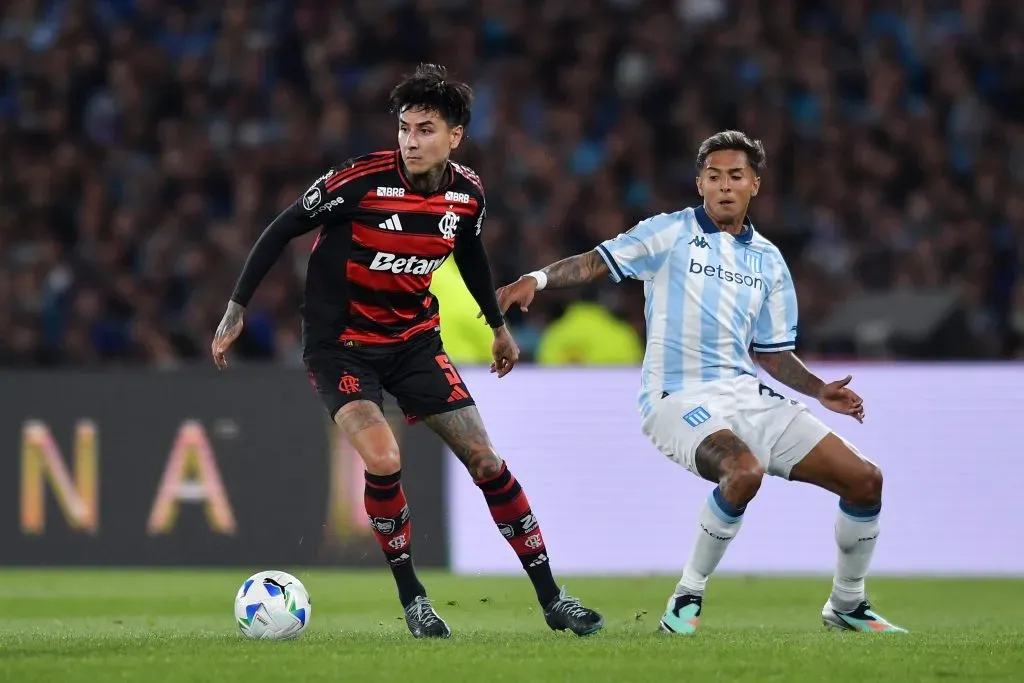 Pulgar foi um dos destaques nos dois jogos frente ao Racing, pela Libertadores. Foto: Marcelo Endelli/Getty Images.