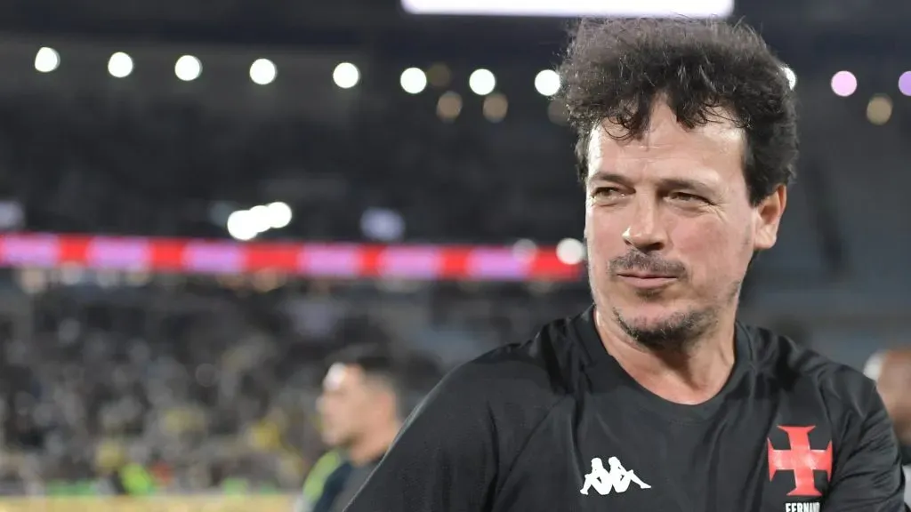 Fernando Diniz irá reeoncontrar o São Paulo neste domingo (2) – Foto: Thiago Ribeiro/AGIF