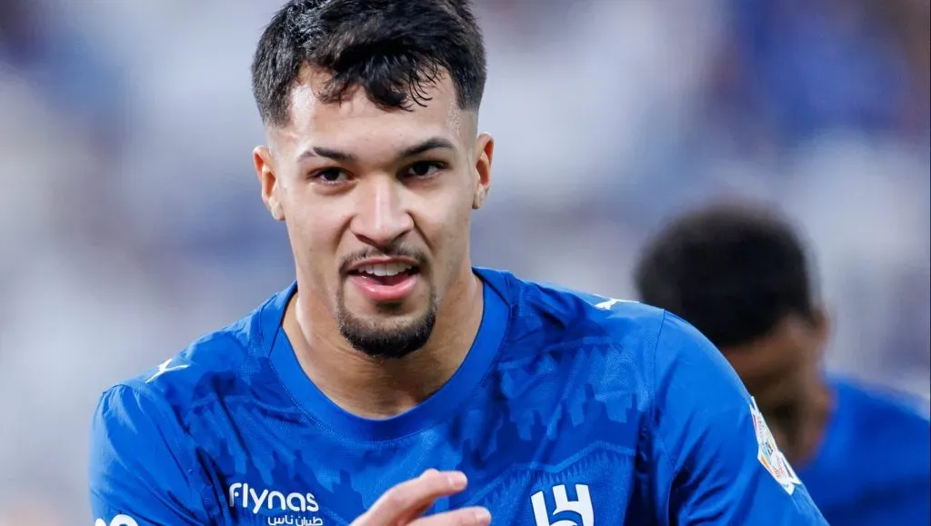 RIYADH, SAUDI ARABIA – OCTOBER 31: Marcos Leonardo of team Al-Hilal FC celebrates scoring their first goal during the Saudi Pro League match between Al Hilal and Al Shabab at Kingdom Arena on October 31, 2025 in Riyadh, Saudi Arabia. (Photo by Abdullah Ahmed/Getty Images)