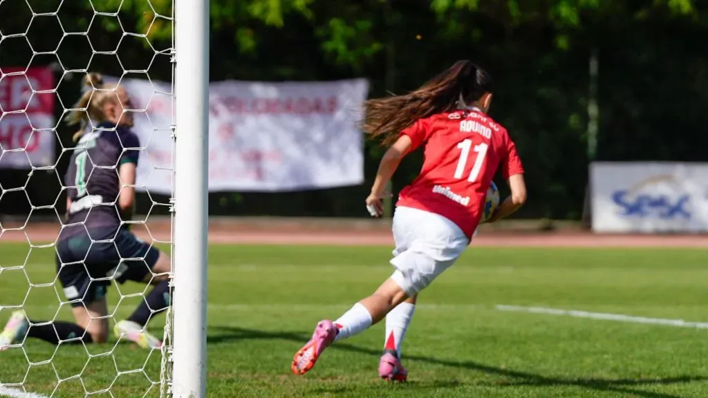 Belén Aquino jogadora do Internacional