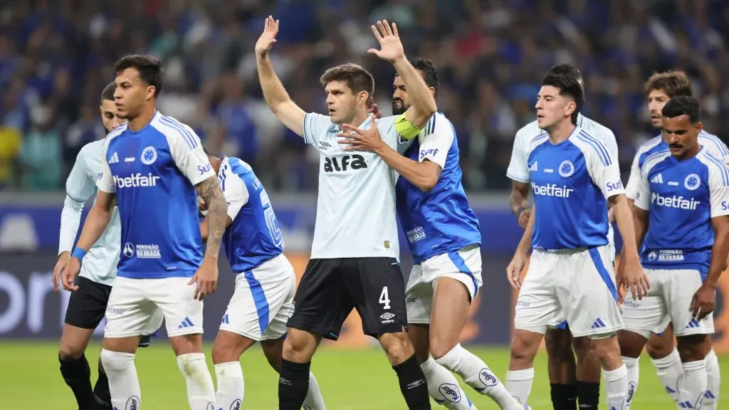 Grêmio x Cruzeiro se enfrentam pelo Campeonato Brasileiro A 2025. Foto: Gilson Lobo/AGIF