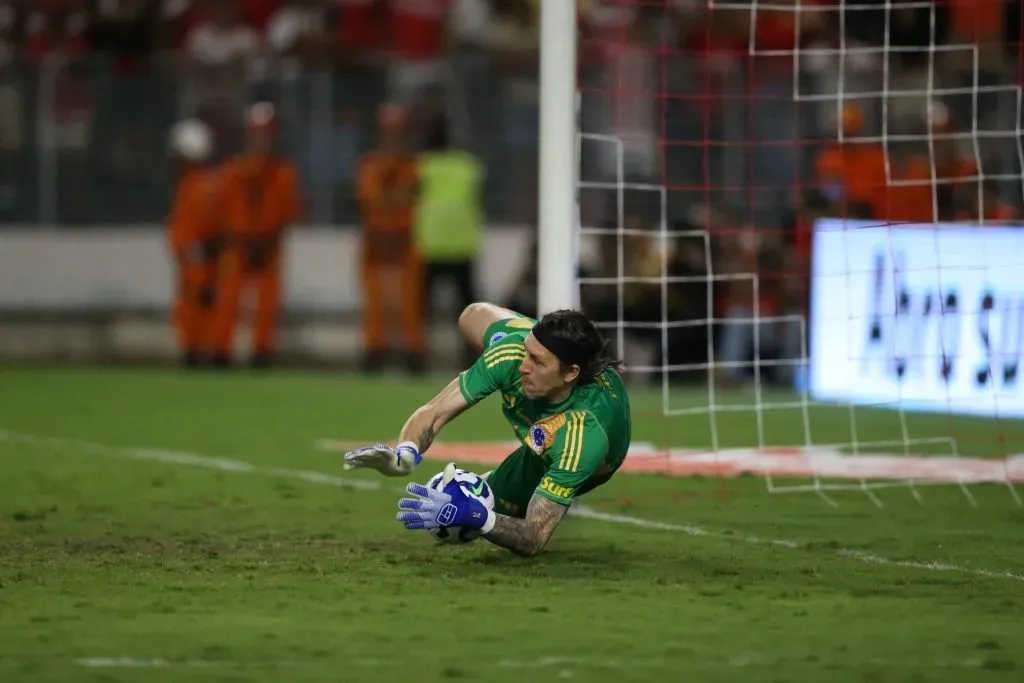 Cassio goleiro do Cruzeiro durante a partida entre CRB e Cruzeiro no Estadio Rei Pele em Maceio, pela Copa do Brasil 2025. Foto: Marlon Costa/AGIF