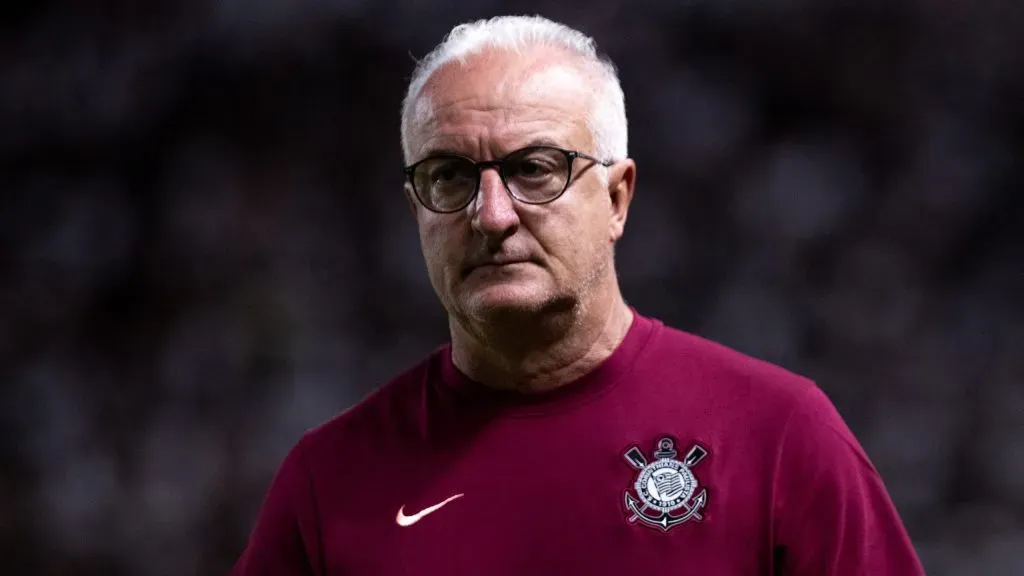 Dorival Júnior elogiou Depay - Foto: Rafael Vieira/AGIF.