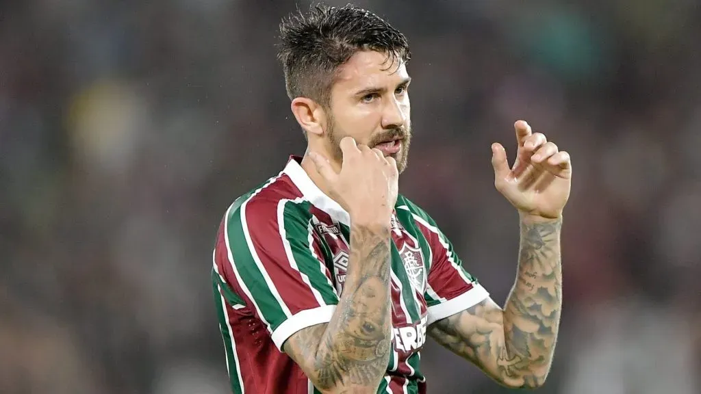 Everaldo é alvo de críticas por parte da torcida – Foto: Thiago Ribeiro/AGIF