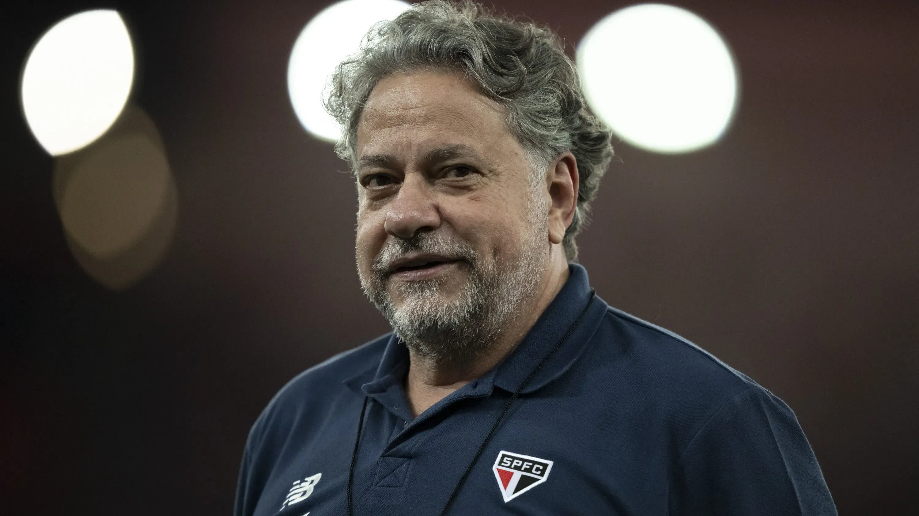 RJ – RIO DE JANEIRO – 17/04/2024 – BRASILEIRO A 2024, FLAMENGO X SAO PAULO – Julio Casares presidente do Sao Paulo antes da partida contra o Flamengo no estadio Maracana pelo campeonato Brasileiro A 2024. Foto: Jorge Rodrigues/AGIF