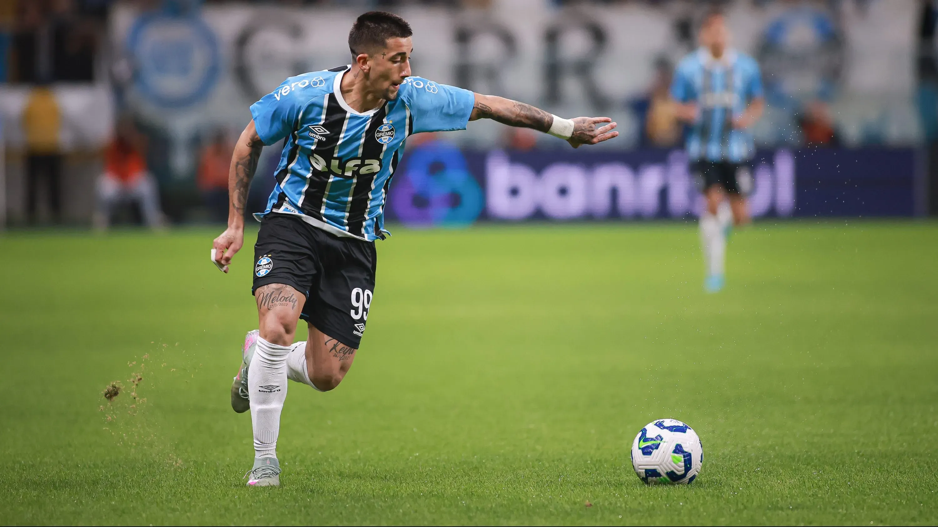 Cristian Olivera teve lesão confirmada - Foto: Maxi Franzoi/AGIF.