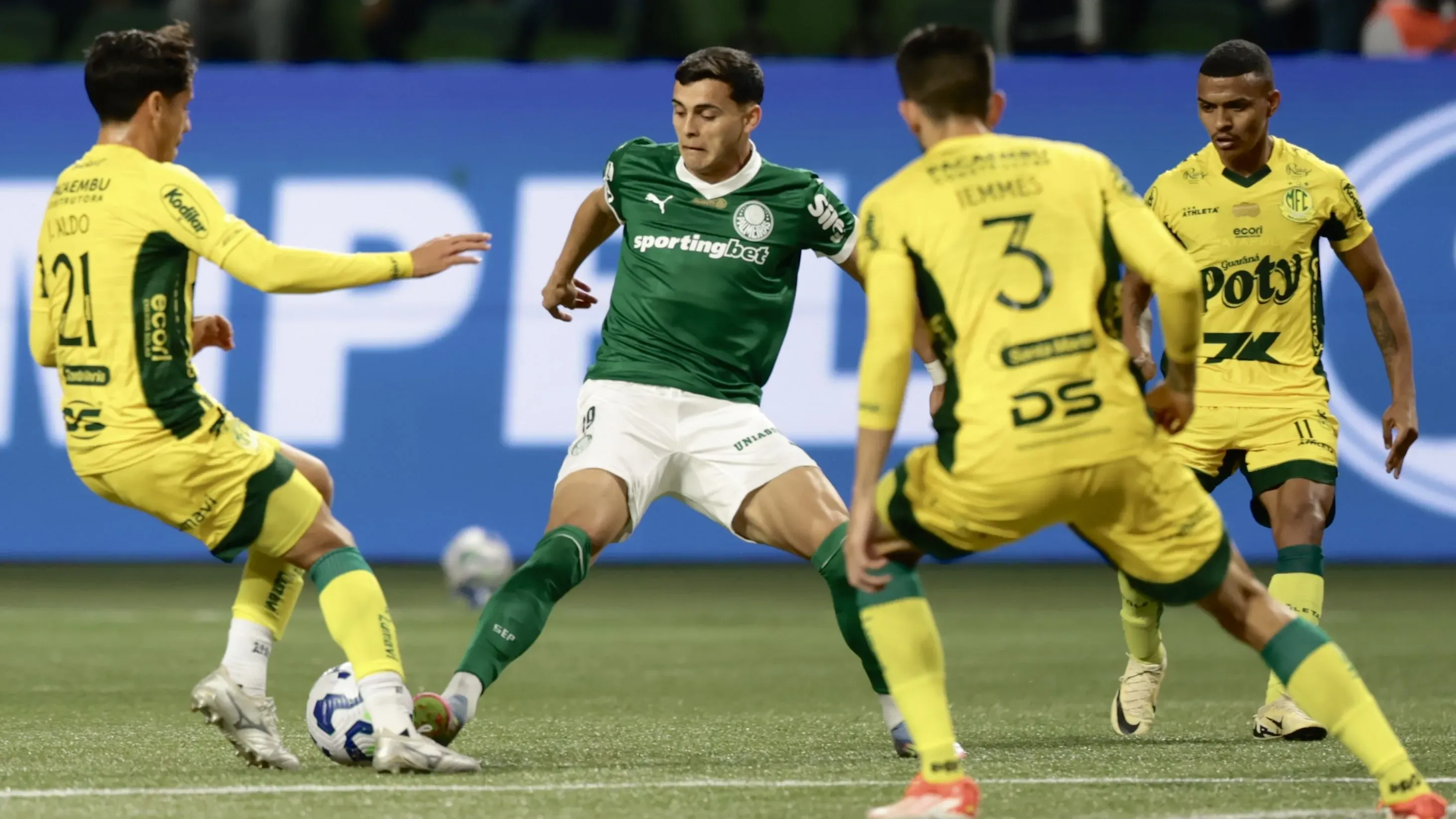 Sosa jogador do Palmeiras durante partida contra o Mirassol no estadio Arena Allianz Parque pelo campeonato Brasileiro A 2025. Foto: Marcello Zambrana/AGIF