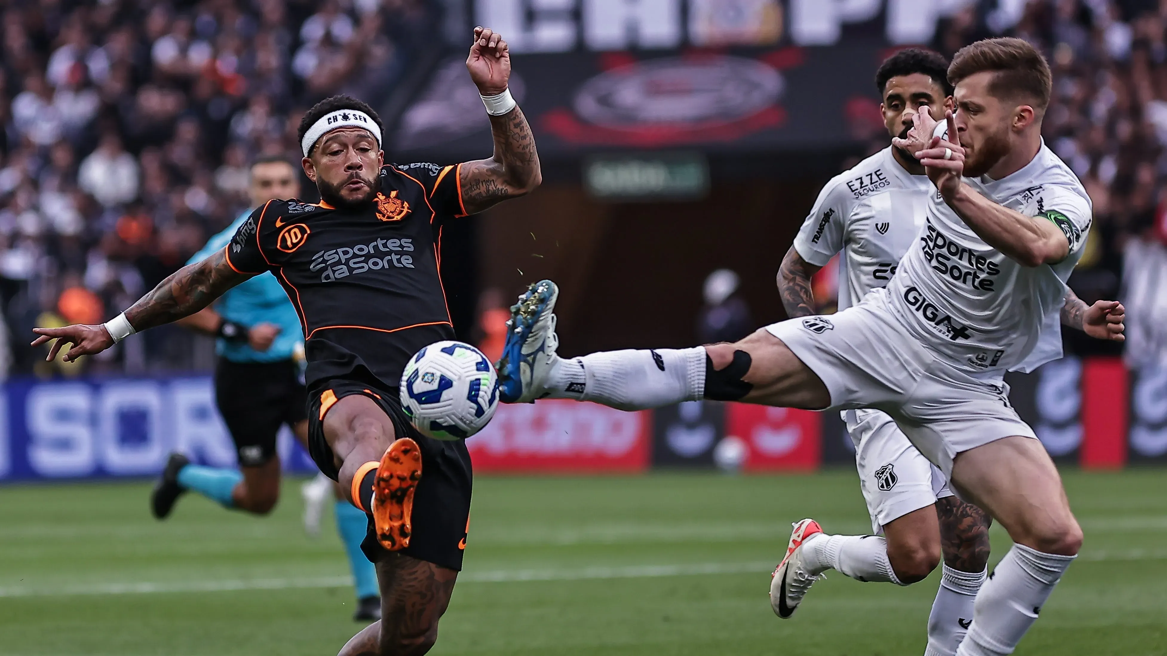 Corinthians contra o Ceará. Foto: Fabio Giannelli/AGIF