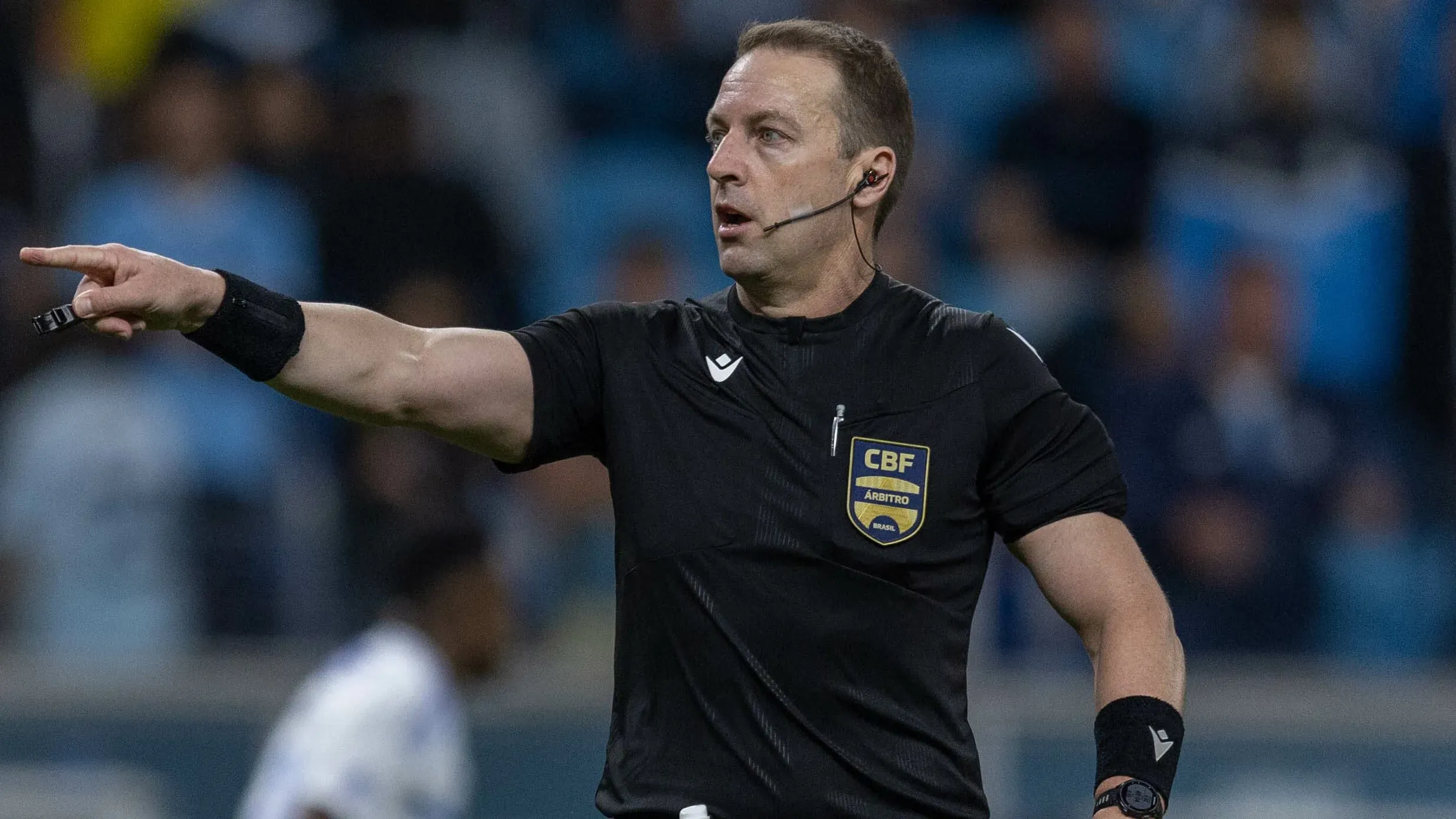 Árbitro Lucas Torezin. Foto: Liamara Polli/AGIF