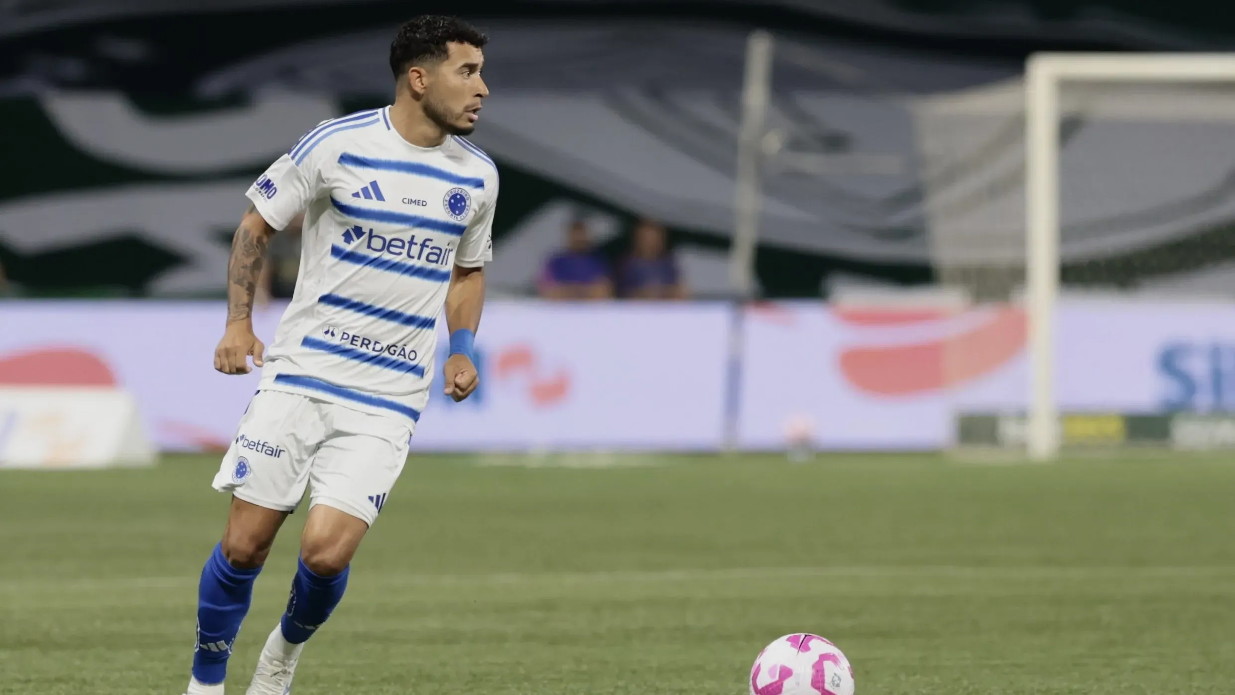 Willian destaca boa fase do Cruzeiro – Foto: Marcello Zambrana/AGIF