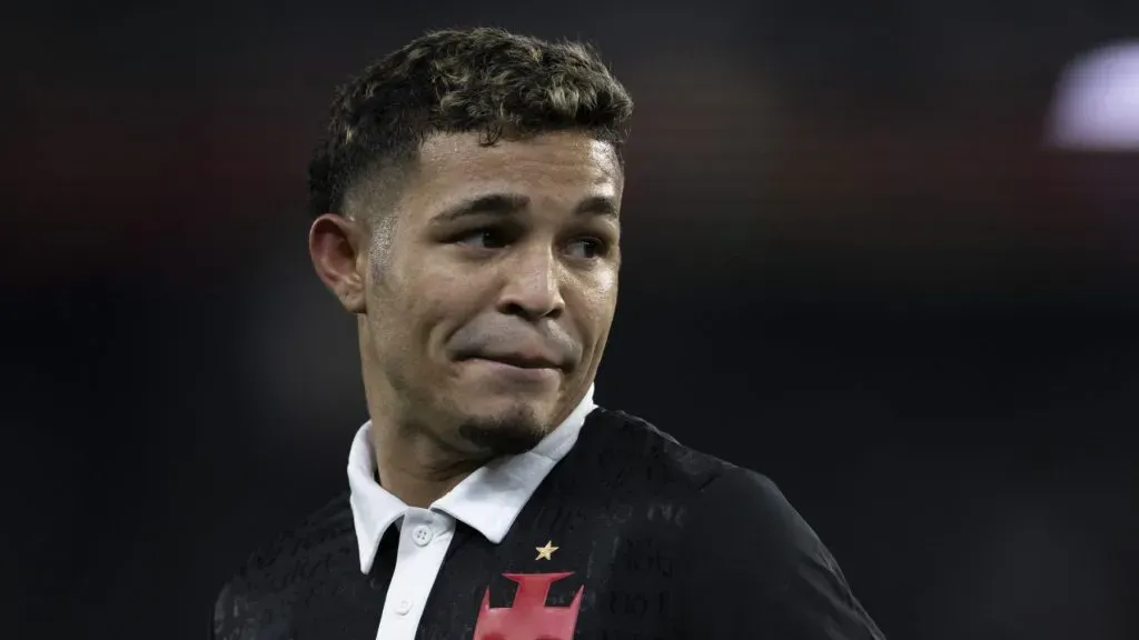 Adson no Vasco. Foto: Jorge Rodrigues/AGIF