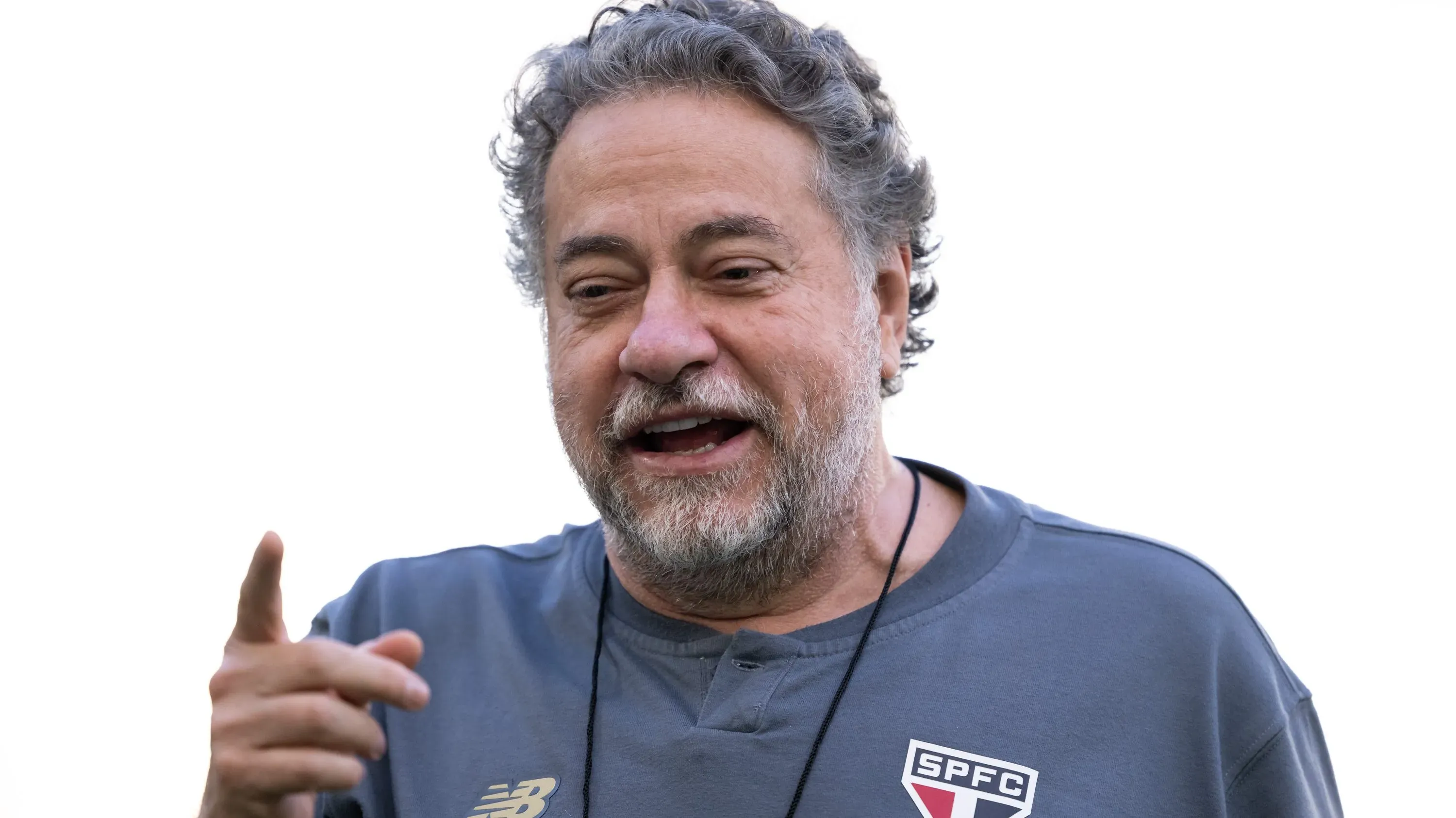 RJ – RIO DE JANEIRO – 12/07/2025 – BRASILEIRO A 2025, FLAMENGO X SAO PAULO – Julio Casares presidente do Sao Paulo antes da partida contra o Flamengo no estadio Maracana pelo campeonato Brasileiro A 2025. Foto: Jorge Rodrigues/AGIF