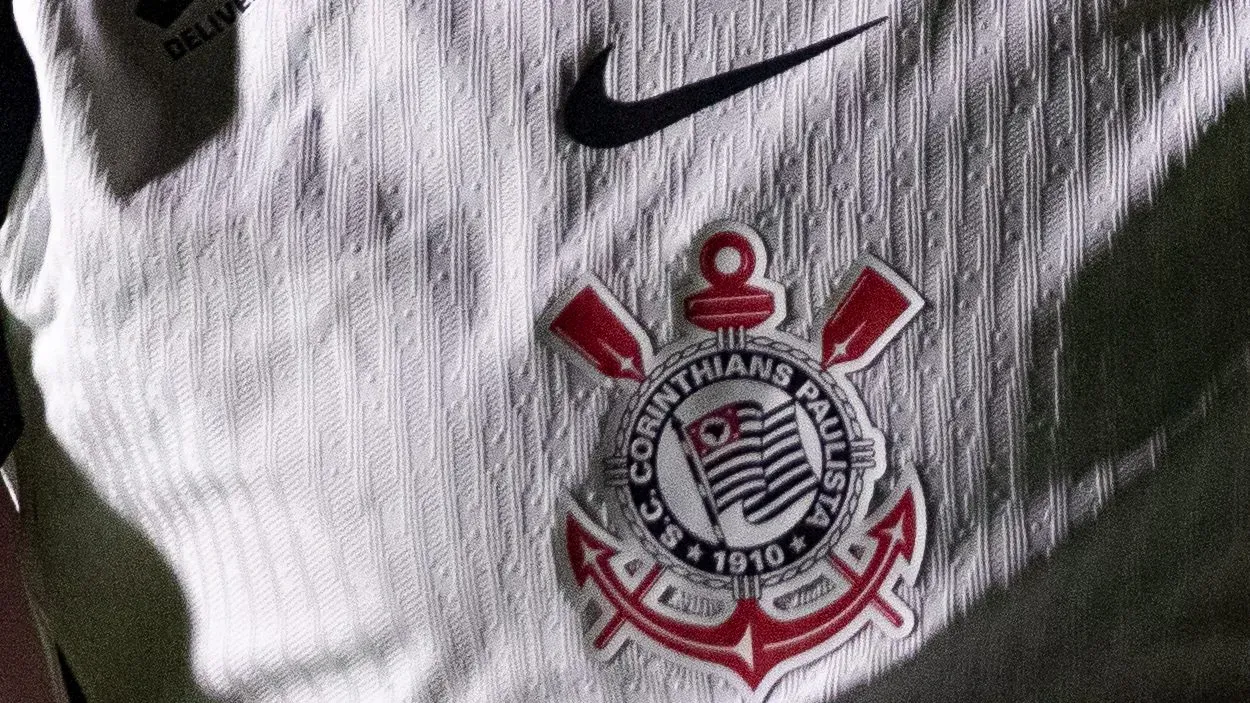 PE – RECIFE – 21/09/2025 – BRASILEIRO A 2025, SPORT X CORINTHIANS – Vitinho jogador do Corinthians durante partida contra o Sport no estadio Ilha do Retiro pelo campeonato Brasileiro A 2025. Foto: Rafael Vieira/AGIF