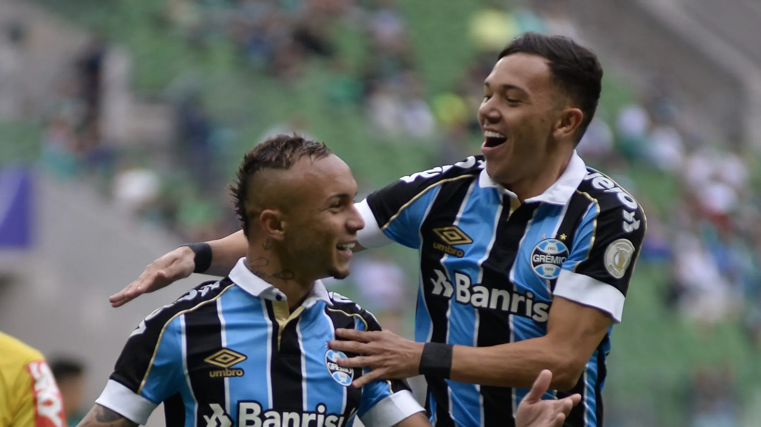 Foto: Bruno Ulivieri/AGIF – Everton C. acompanha de perto interesse gremista em seu futebol.