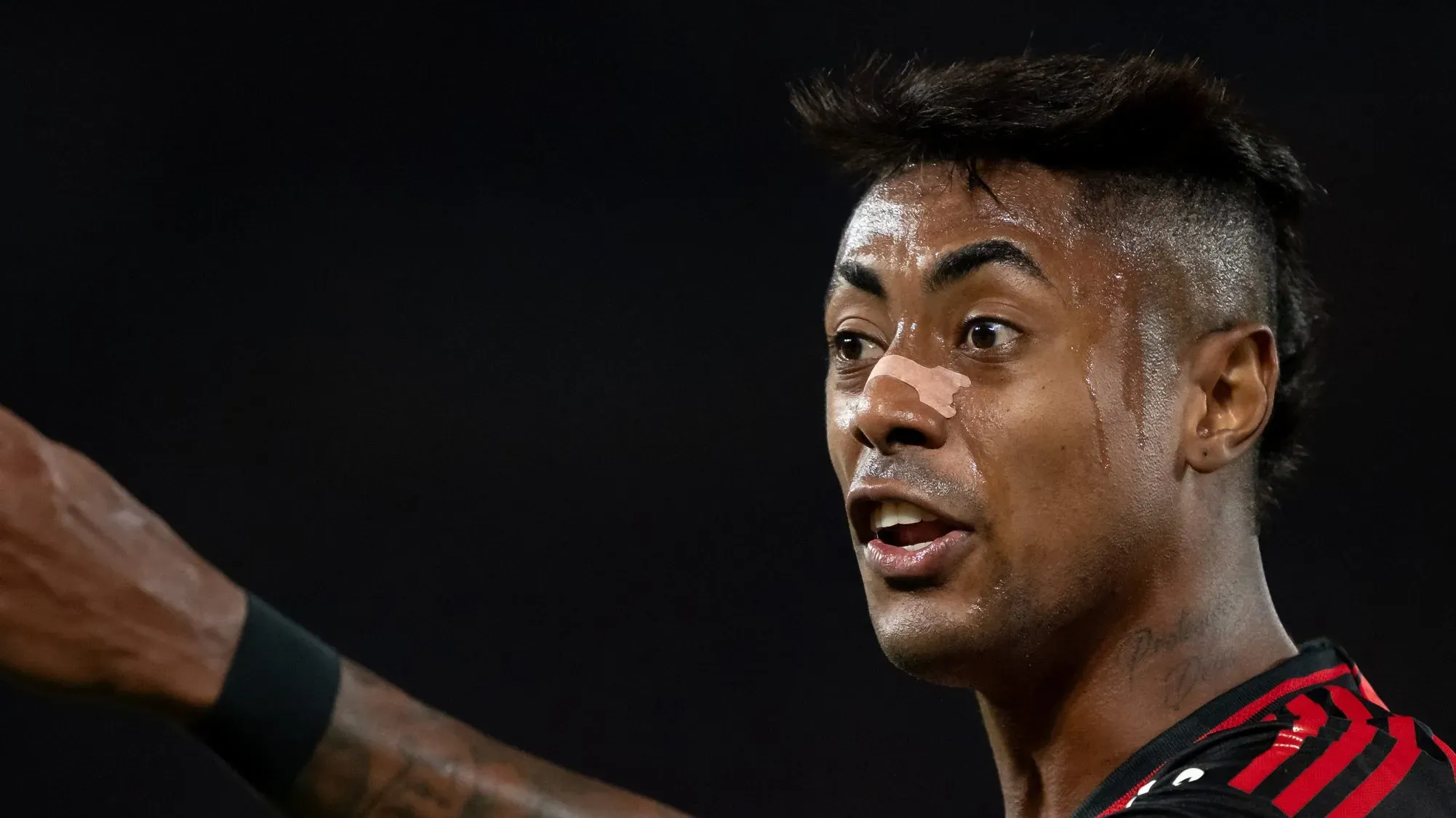 Foto: Jorge Rodrigues/AGIF – BH é liberado para atuar e será titular no Flamengo.