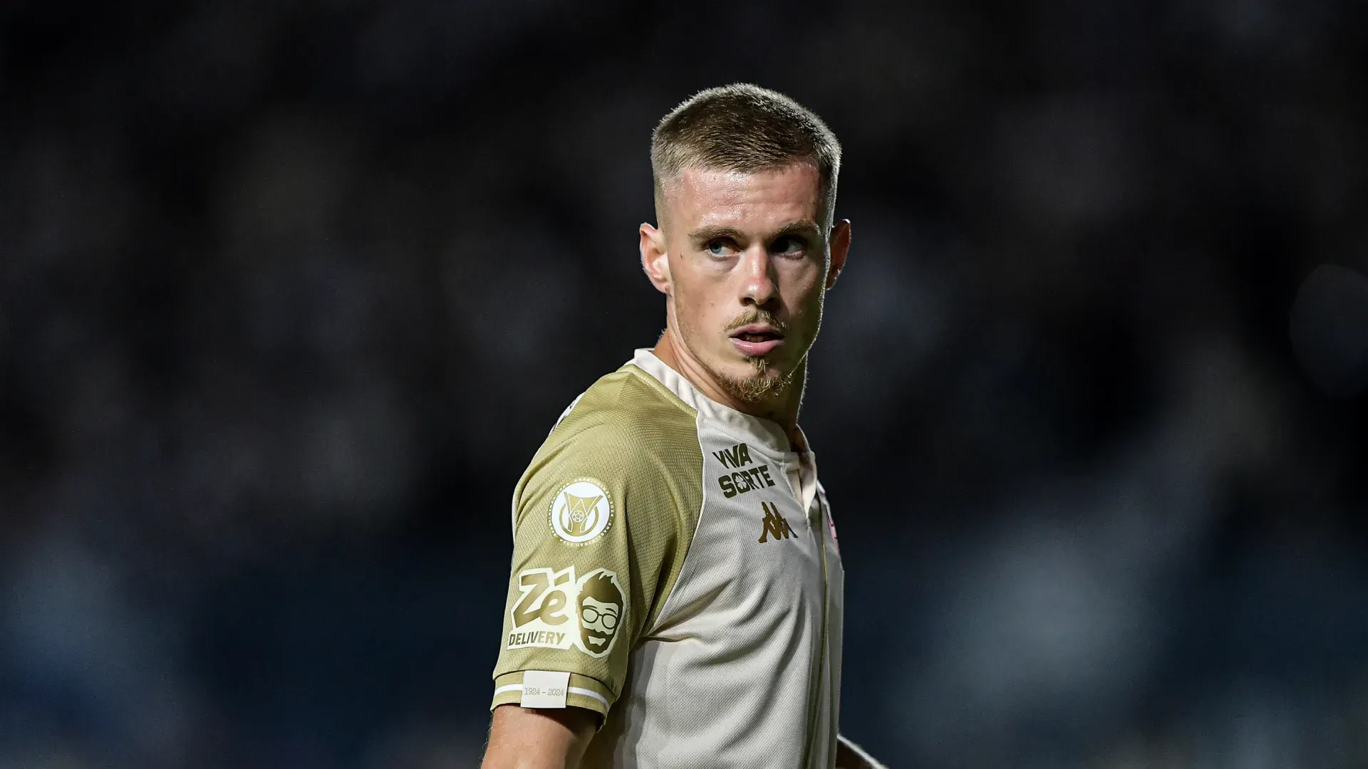 Maxime Dominguez não deve permanecer no Vasco em 2026 – Foto: Thiago Ribeiro/AGIF