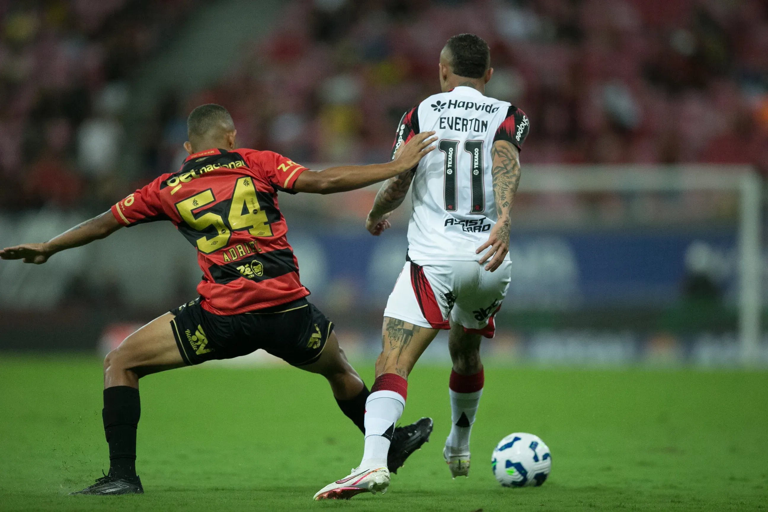 Cebolinha é o principal nome do Flamengo em goleada sobre o Sport. Foto: Marlon Costa/AGIF