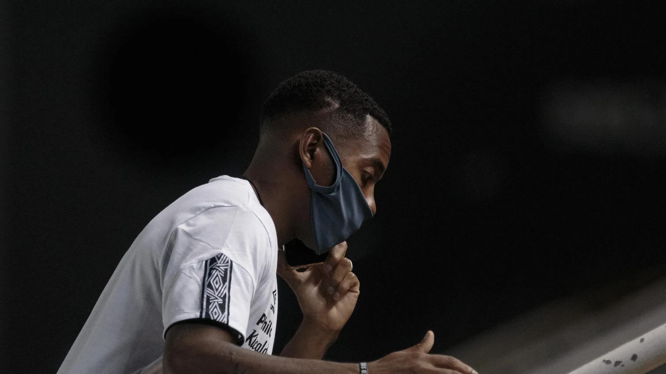 Foto: Ettore Chiereguini/AGIF – Robinho cumpre pena de 9 anos de prisão no Brasil.