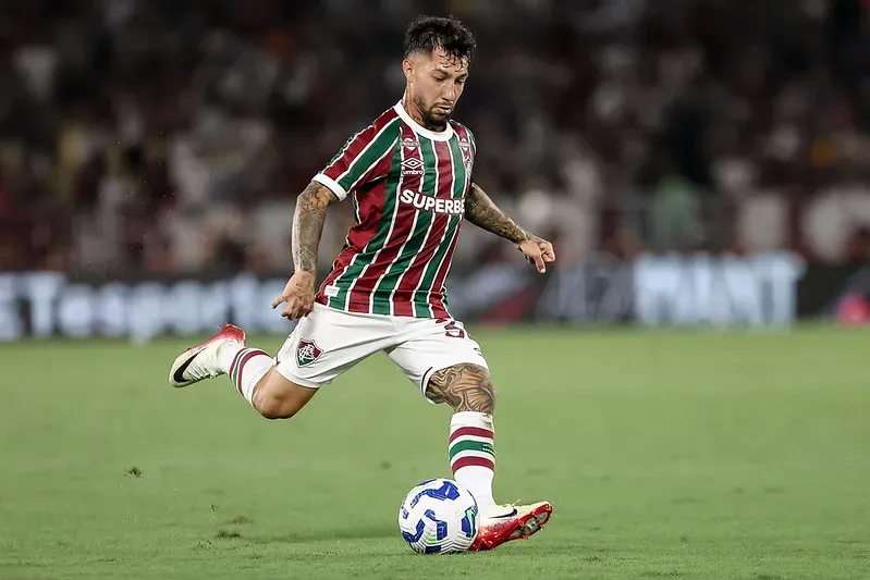 Lucho Acosta marcou um golaço no clássico contra o Flamengo. Foto: Lucas Merçon/Fluminense FC