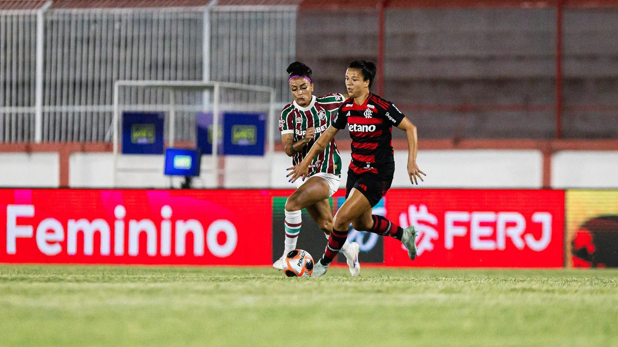 Fluminense e Flamengo na final do Carioca Feminino