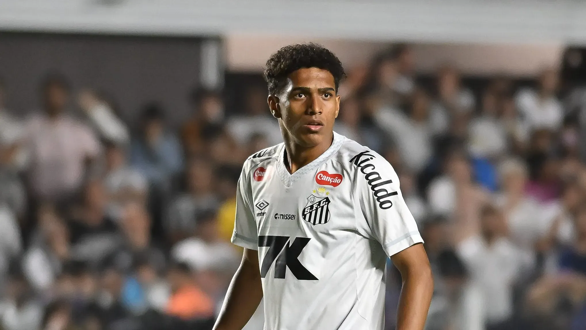 Souza vem sendo observado - Foto: Jota Erre/AGIF.