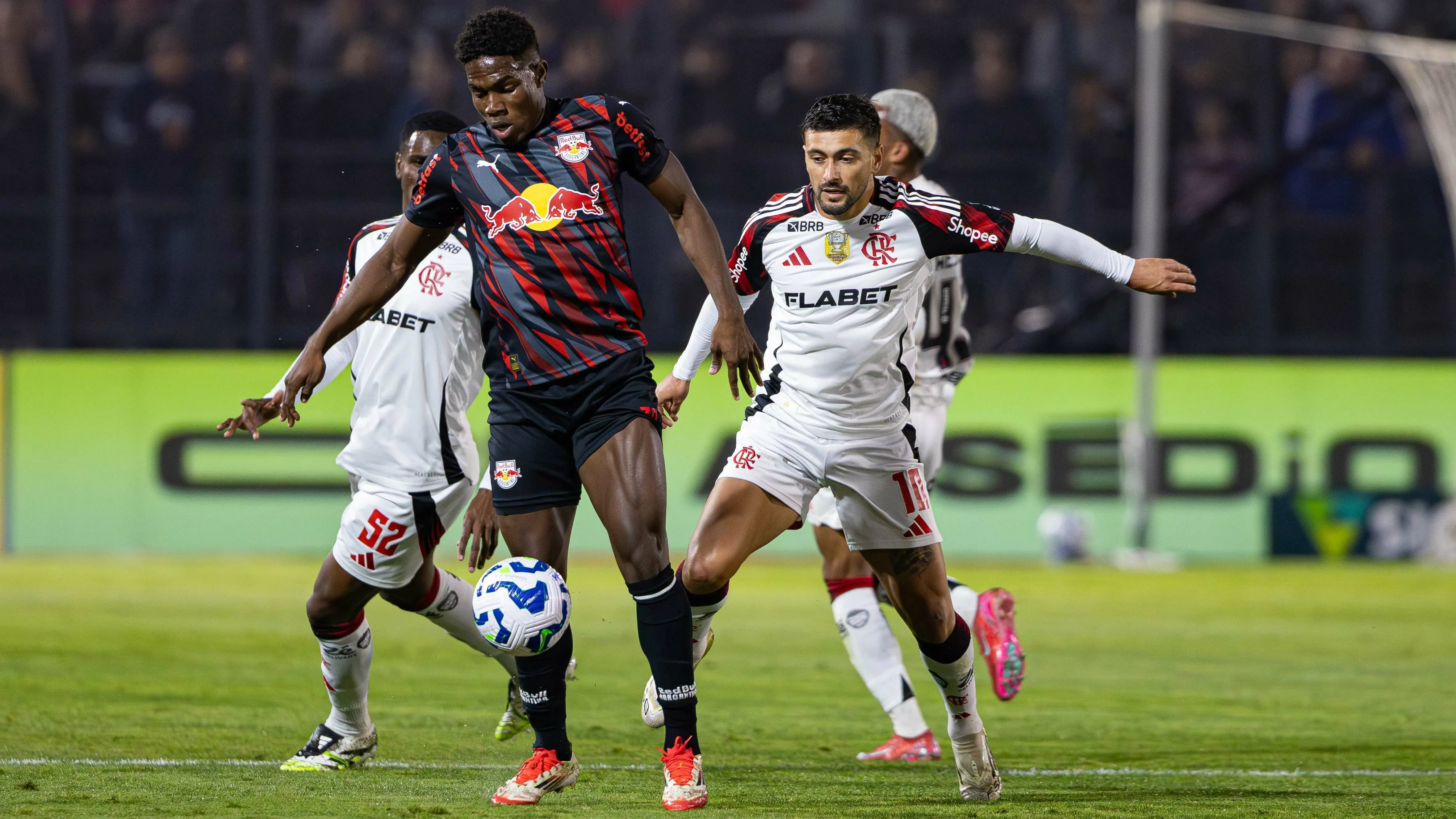 RB Bragantino x Flamengo pela 16º rodada do Brasileirão 2025. Foto: Joisel Amaral/AGIF