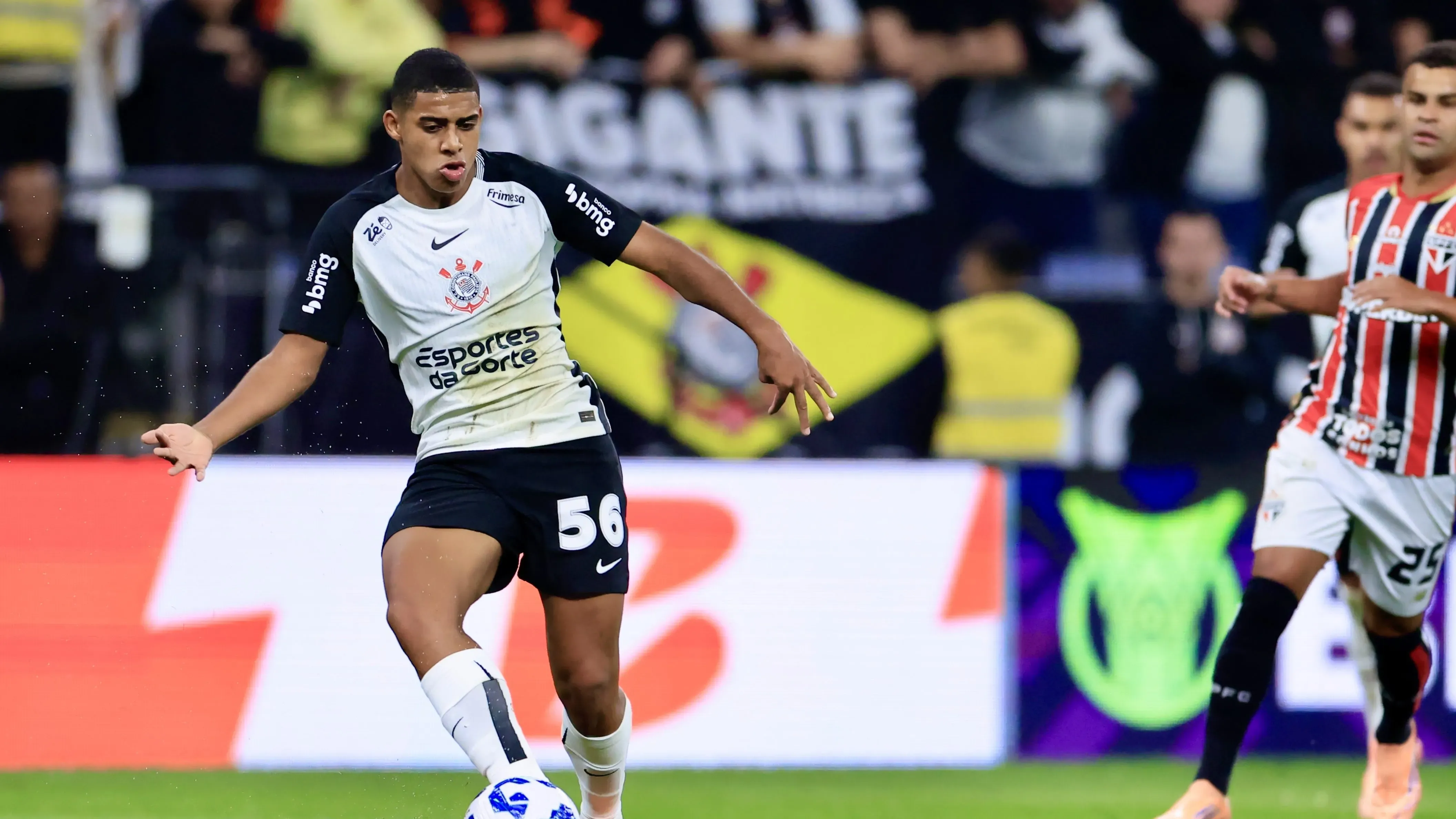 SP – SAO PAULO – 20/11/2025 – BRASILEIRO A 2025, CORINTHIANS X SAO PAULO – Gui Negao jogador do Corinthians durante partida contra o Sao Paulo no estadio Arena Corinthians pelo campeonato Brasileiro A 2025. Foto: Marcello Zambrana/AGIF
