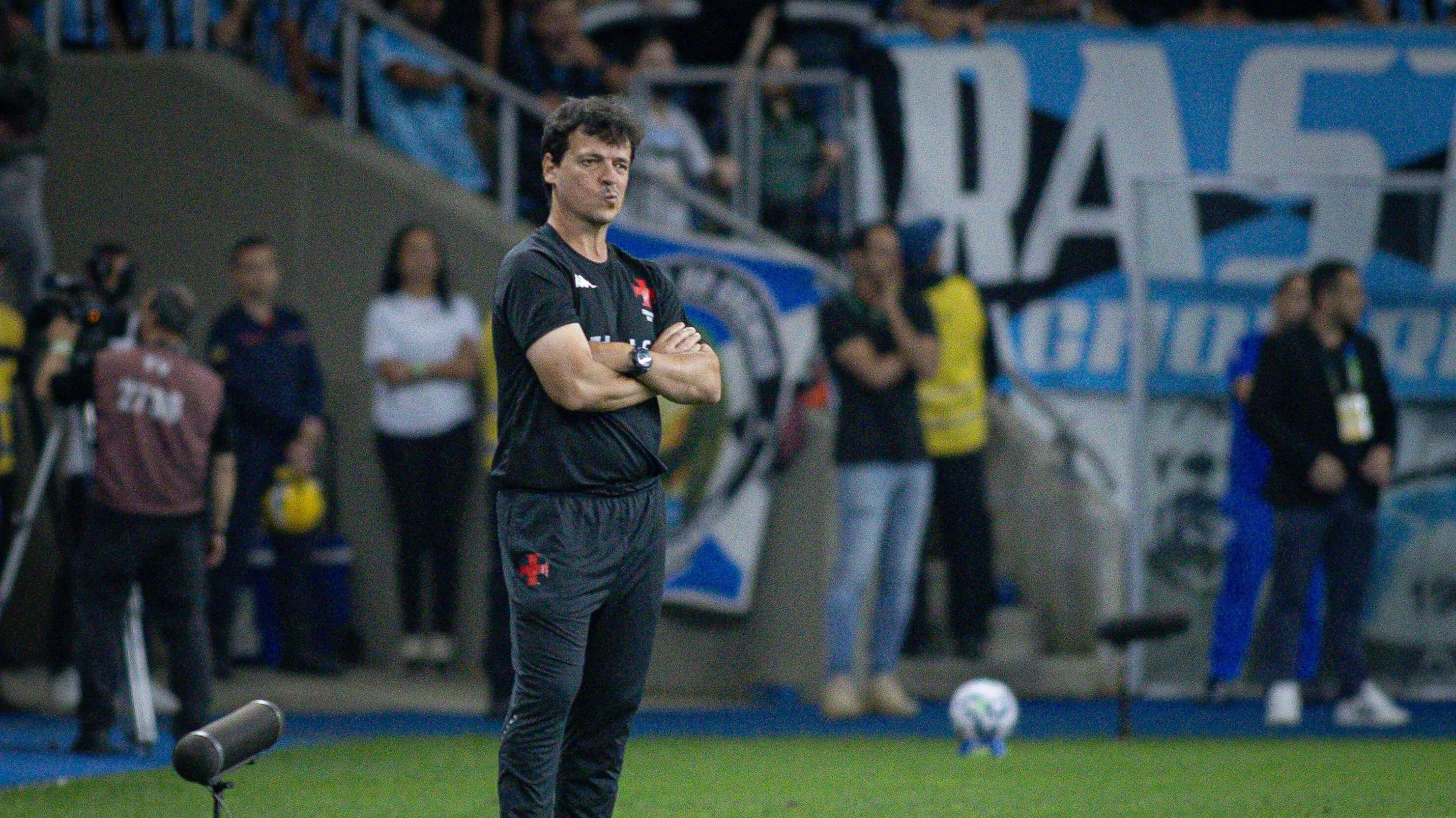 Diniz no Vasco. Foto: Maxi Franzoi/AGIF