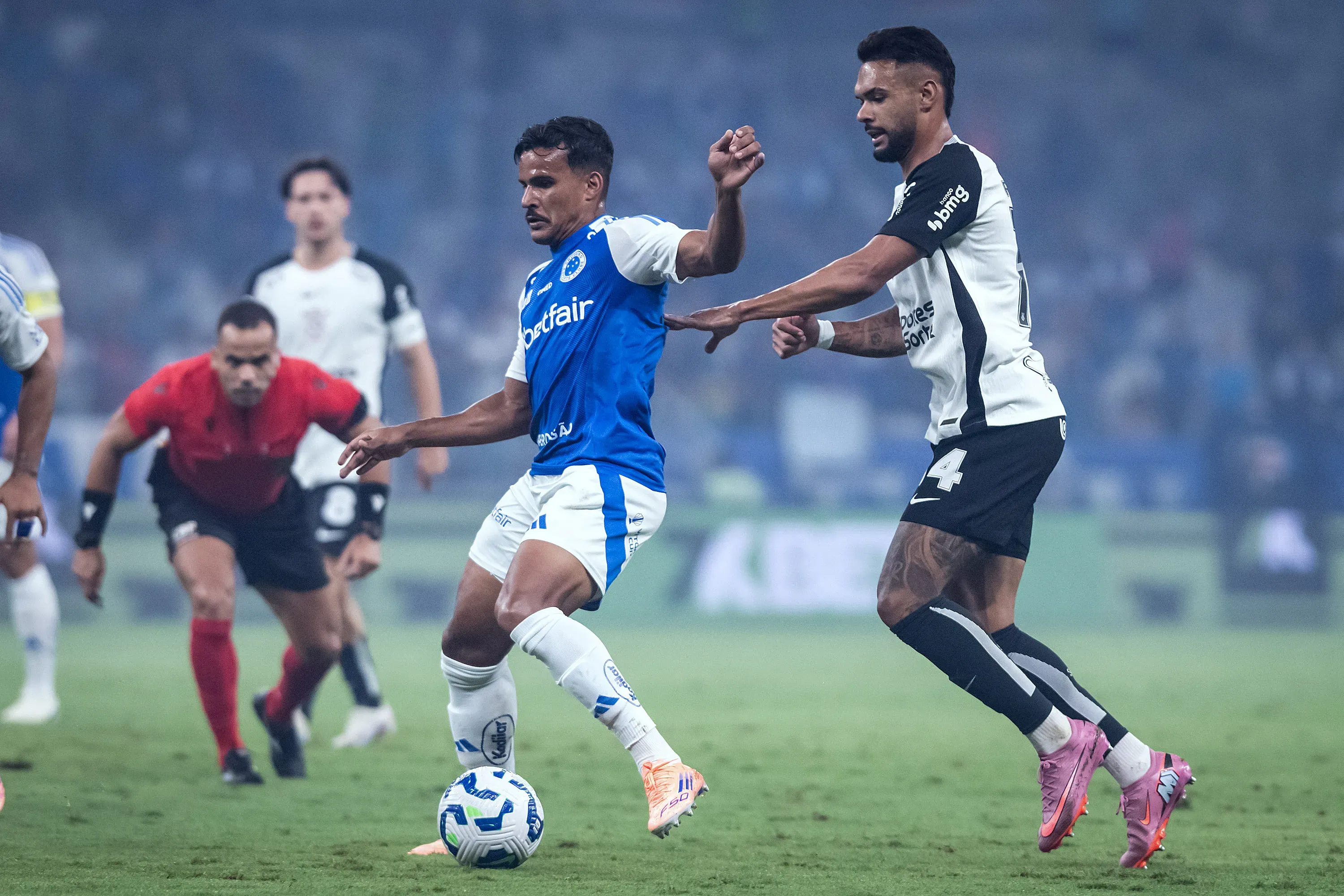 Cruzeiro x Corinthians, no Mineirão. Foto: Gustavo Aleixo/Cruzeiro