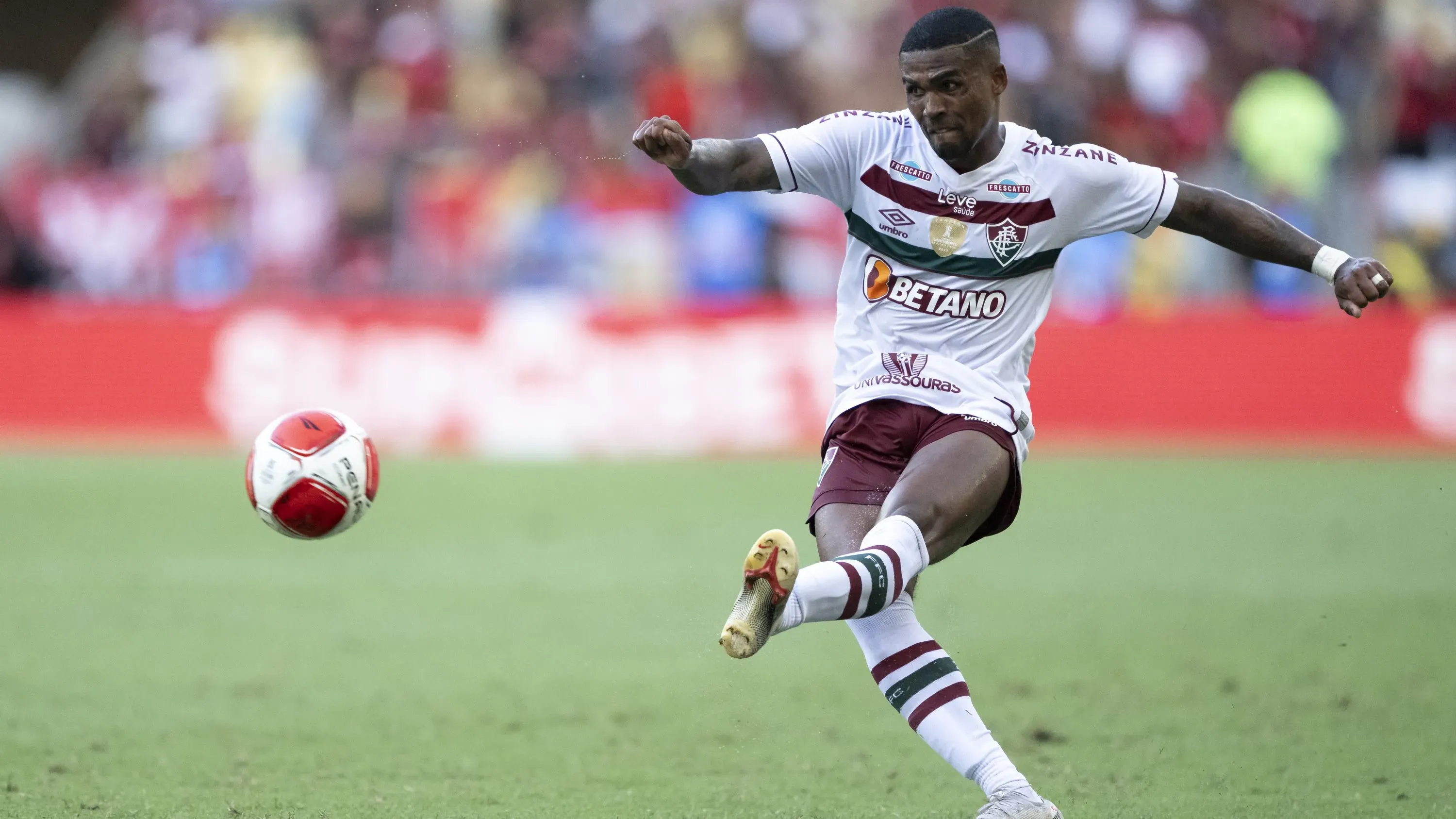 Passagem pelo Fluminense foi um fiasco - Foto: Jorge Rodrigues/AGIF.